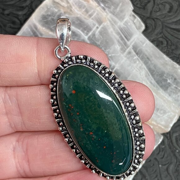 Heliotrope Bloodstone Pendant Stone Crystal Jewelry - Picture 5 of 7